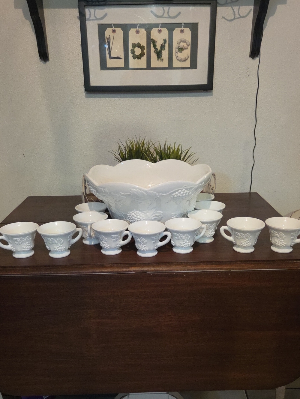Vintage Colony Indiana Glass Harvest Grape White Milk Glass Punch Bowl Set